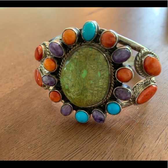 Turquoise sterling cuff, coral, coral, charoite - Picture 1 of 6